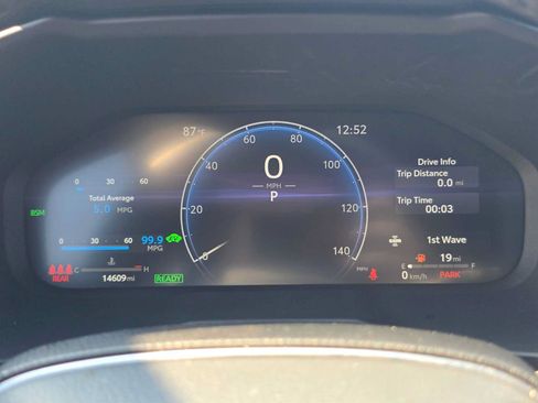 Used 2025 Toyota RAV4 XSE w/ Advanced Technology Package AWD/4WD image 25