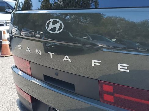 Used 2025 Hyundai Santa Fe SEL image 6