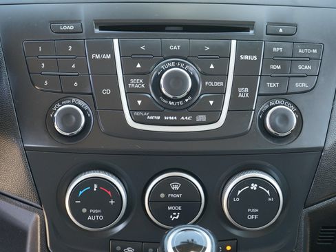 Used 2015 MAZDA MAZDA5 Grand Touring FWD image 18