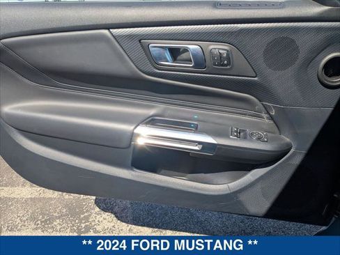 Used 2024 Ford Mustang Premium image 10