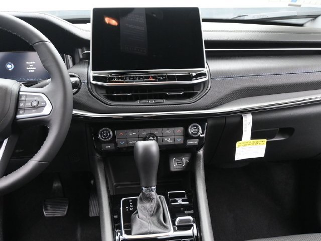 New 2025 Jeep Compass Limited w/ Driver Assist Group I AWD/4WD image 23