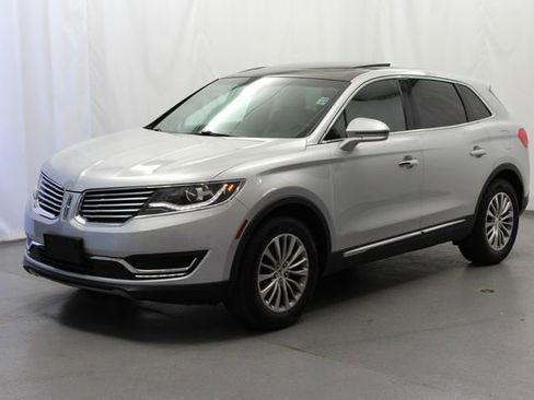 Used 2018 Lincoln MKX Select w/ Lincoln MKX Climate Package FWD image 10
