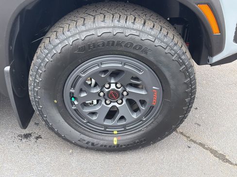 New 2026 Nissan Frontier PRO-4X image 9