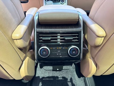 Used 2023 Land Rover Range Rover SE AWD/4WD image 19