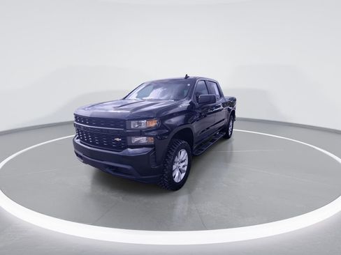 Used 2021 Chevrolet Silverado 1500 Custom image 4