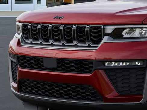 New 2026 Jeep Grand Cherokee Limited w/ Limited Altitude Package AWD/4WD image 11