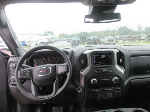 New 2026 GMC Sierra 1500 Pro w/ Pro Value Package AWD/4WD image 17