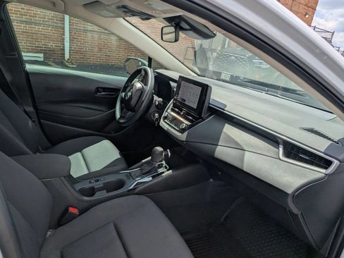 Used 2026 Toyota Corolla LE FWD image 19