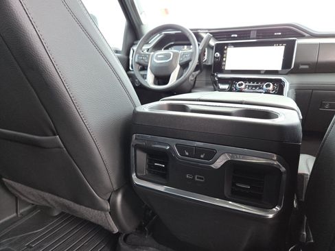 Used 2026 GMC Sierra 2500 Denali w/ Denali Reserve Package AWD/4WD image 29