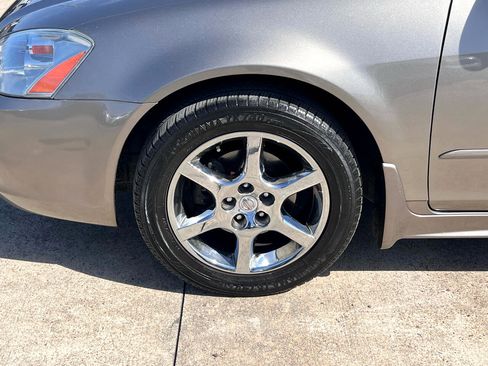 Used 2003 Nissan Altima 3.5 SE image 67