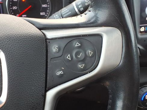 Used 2022 GMC Terrain SLT w/ Tech Package image 13