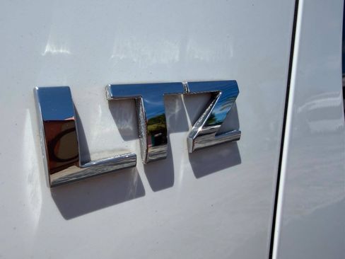 Used 2011 Chevrolet Tahoe LTZ RWD image 4