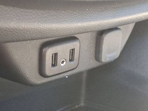 Certified 2023 Chevrolet Traverse LT FWD image 27