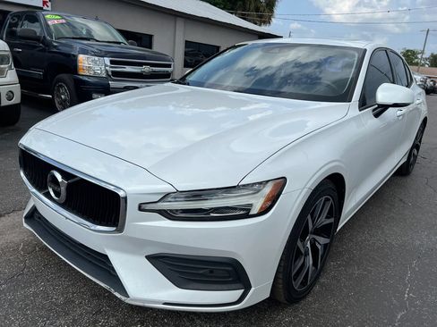 Used 2020 Volvo S60 T6 Momentum AWD/4WD image 2