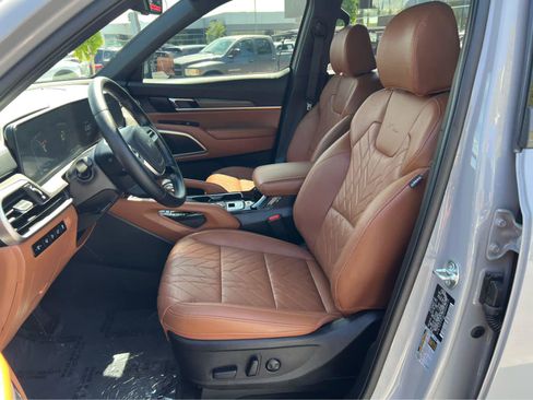 Used 2025 Kia Telluride EX X-Line AWD/4WD image 29
