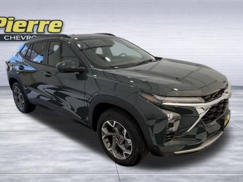 New 2026 Chevrolet Trax LT image 6