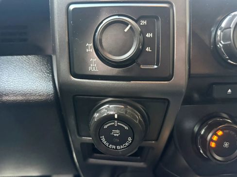 Used 2016 Ford F150 XLT AWD/4WD image 27