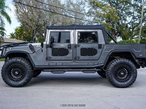 Used 2003 HUMMER H1 4-Door Open Top AWD/4WD image 3