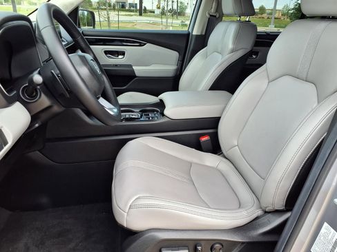 Used 2025 Honda Pilot EX-L image 24