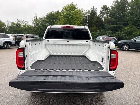 Used 2023 GMC Canyon AT4 AWD/4WD image 13