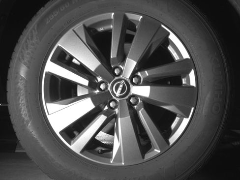 Used 2025 Nissan Pathfinder SV image 15