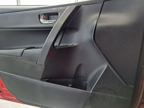 Used 2015 Toyota Corolla S image 19