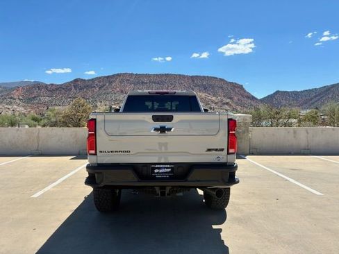 New 2026 Chevrolet Silverado 2500 ZR2 w/ LPO, Dark Essentials Package AWD/4WD image 7