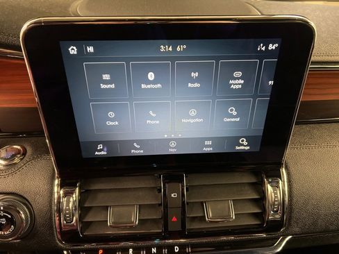 Used 2020 Lincoln Navigator L Reserve w/ Equipment Group 208A Reserve image 10