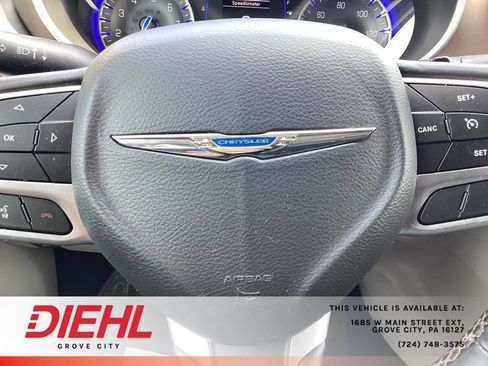 Used 2019 Chrysler Pacifica Touring Plus w/ Cold Weather Group FWD image 27