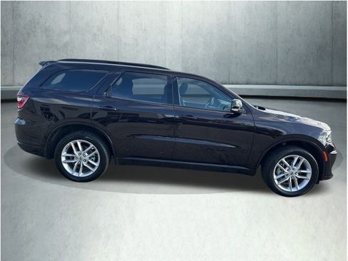 Used 2024 Dodge Durango GT image 7
