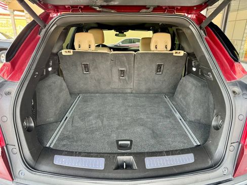 Used 2017 Cadillac XT5 Luxury w/ Driver Awareness Package image 14