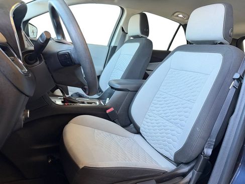Used 2018 Chevrolet Equinox LS AWD/4WD image 22