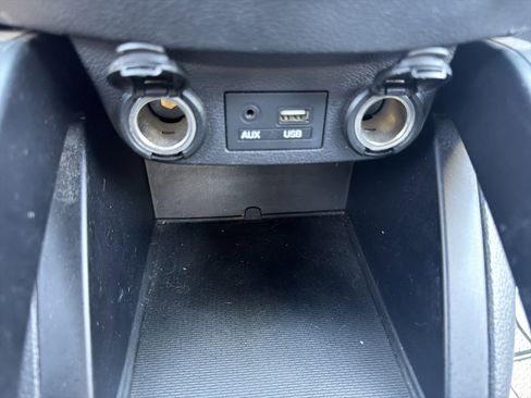 Used 2016 Hyundai Veloster Turbo FWD image 27