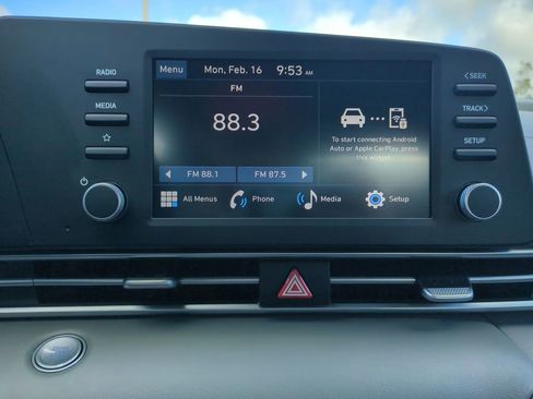 New 2026 Hyundai Elantra Sport image 18