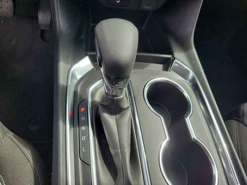 Used 2021 Chevrolet Traverse LT image 15