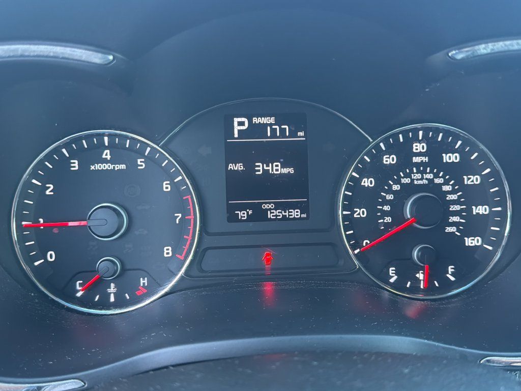Used 2017 Kia Forte LX FWD image 21
