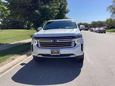 Used 2023 Chevrolet Tahoe High Country AWD/4WD image 16