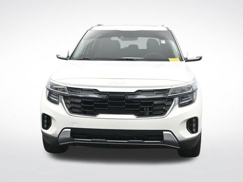 Used 2024 Kia Seltos SX w/ SX Sunroof Package AWD/4WD image 2