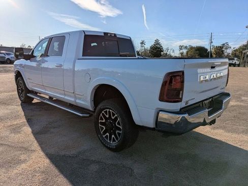 Used 2025 RAM 3500 Limited w/ Towing Technology Group image 6