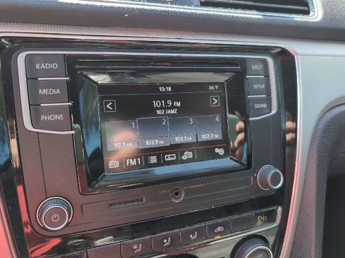 Used 2017 Volkswagen Passat 1.8T S image 13