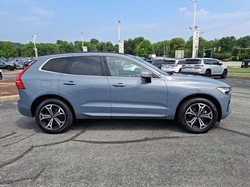 Used 2022 Volvo XC60 B5 Momentum w/ Climate Package AWD/4WD image 7