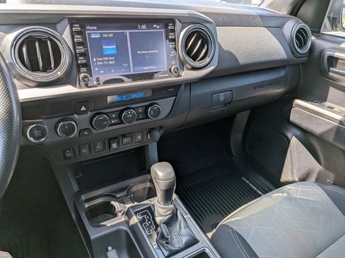 Used 2021 Toyota Tacoma TRD Off-Road w/ Technology Package image 22