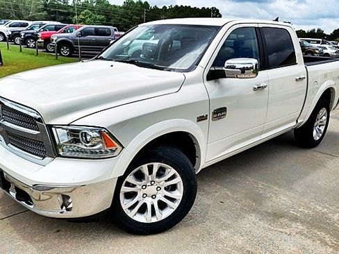 Used 2017 RAM 1500 Laramie Longhorn AWD/4WD image 3