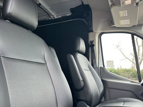 New 2026 Ford Transit 250 148 Medium Roof w/ Load Area Protection Package image 17