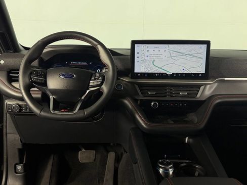 Used 2025 Ford Explorer ST AWD/4WD image 15