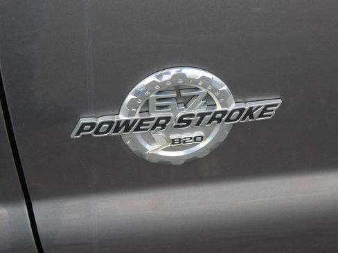 Used 2013 Ford F350 Lariat w/ Lariat Interior Pkg image 4