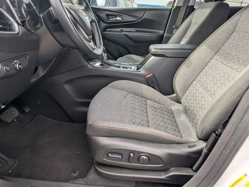 Certified 2024 Chevrolet Equinox LT AWD/4WD image 11