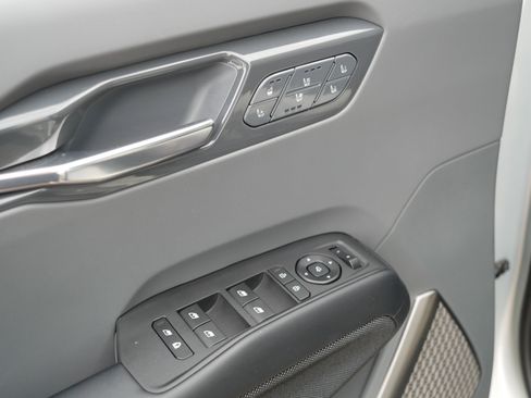 Certified 2024 Kia EV9 GT-Line AWD/4WD image 19
