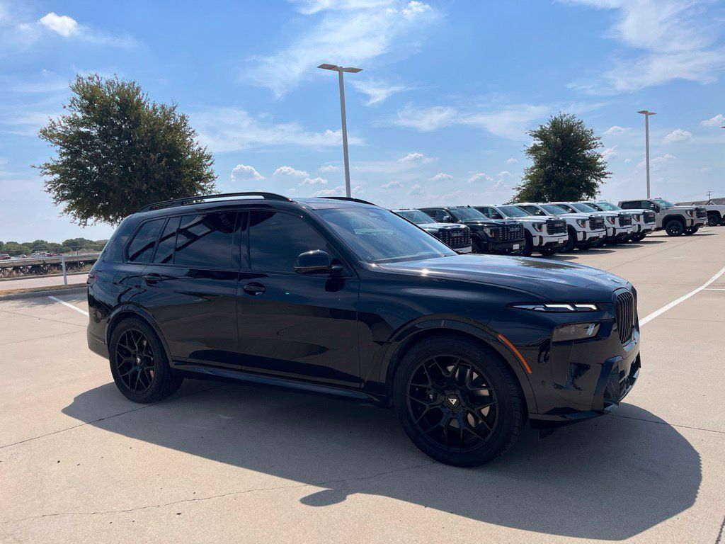 Used 2026 BMW X7 xDrive40i AWD/4WD image 6