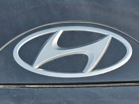 Used 2022 Hyundai Tucson Blue image 17